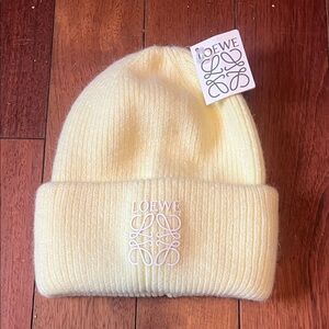 Loewe women’s  Soft Yellow Beanie